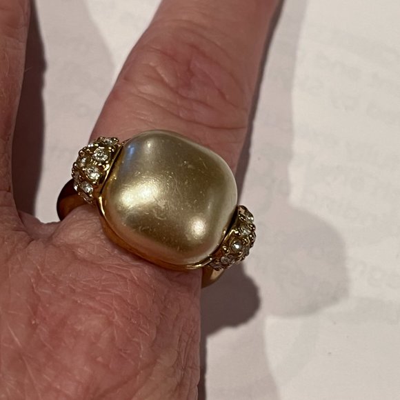 Rose Gold Opal Ring (8) - Picture 4 of 5